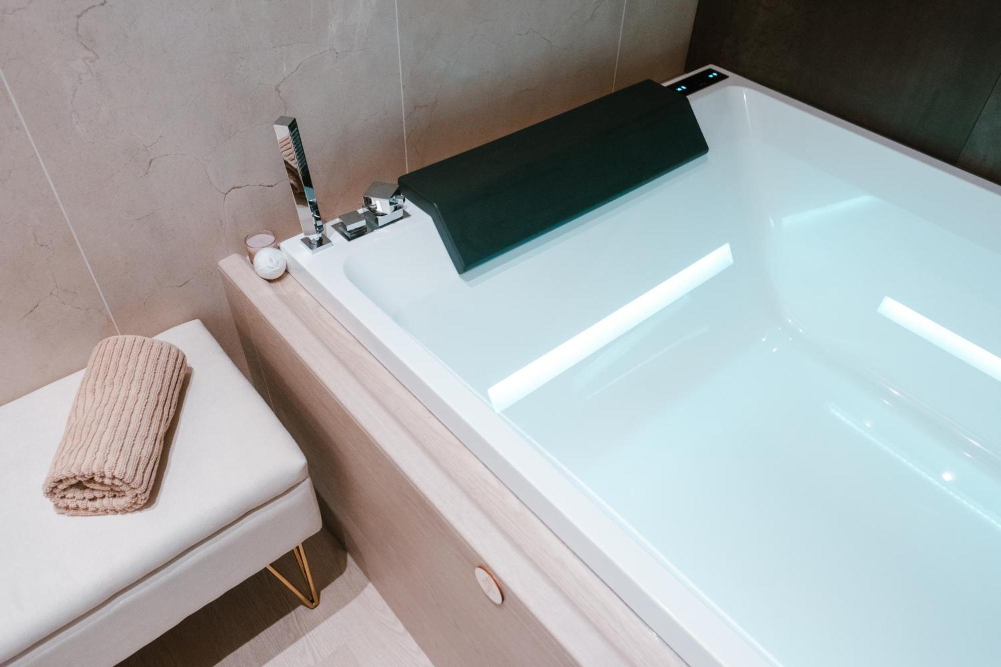 18Zero2 Luxury Rooms Bari Zewnętrze zdjęcie
